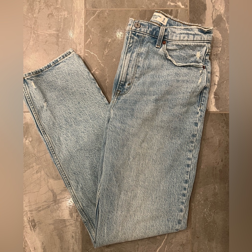 Abercrombie & Fitch 90s jeans